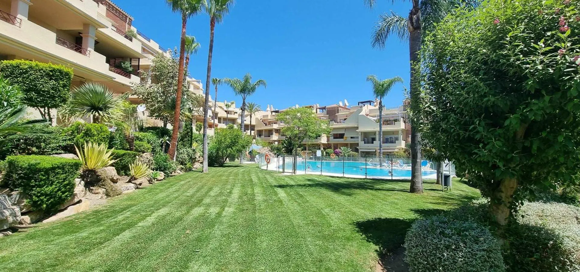 Toscana Hills Con Piscina En Esteponamarbella Estepona