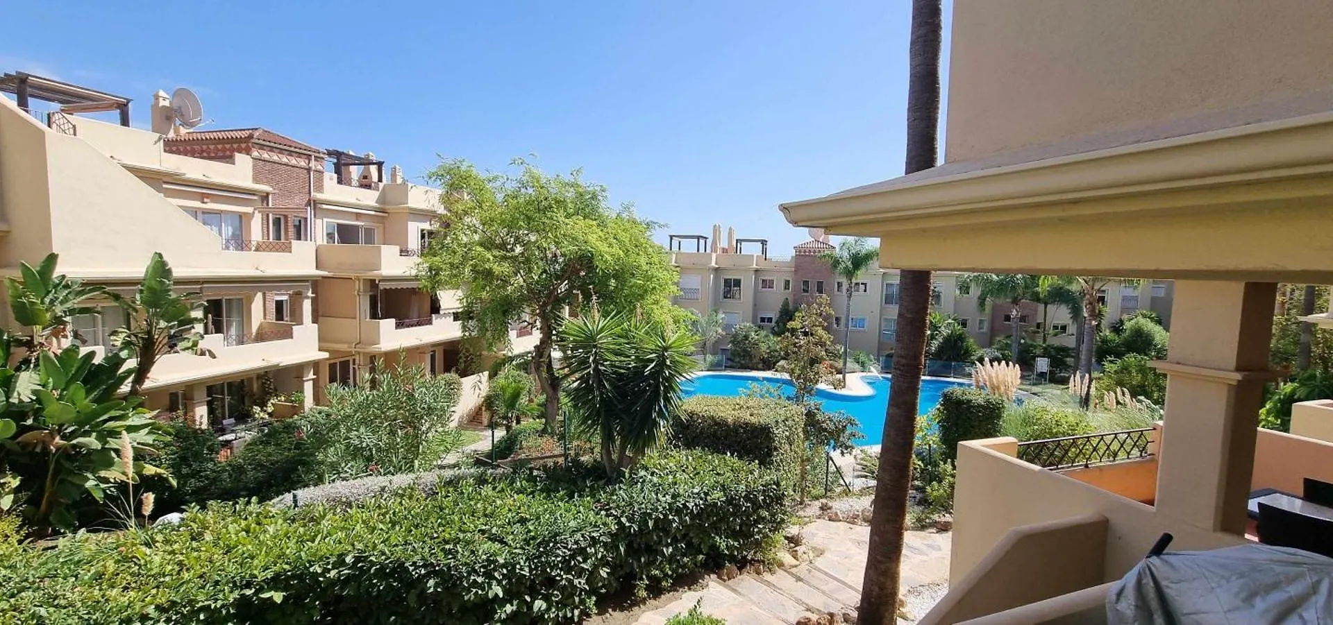 Toscana Hills Con Piscina En Esteponamarbella